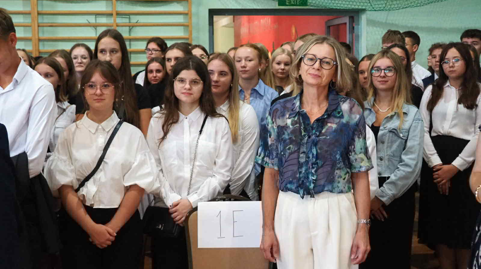 Zdjęcie Rozp roku 2025-2026 (34)763606f2-51d3-4e73-add8-617639509cb0.jpeg w galerii Uroczyste rozpoczęcie roku szkolnego 2025/2026